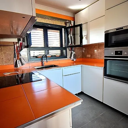 Casa Sargantana Apartment *